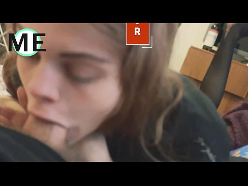 ❤️ Palo de garganta, pantalóns rasgados e tacóns rasgados agradable de coñecer ☑ Vídeo porno na pornografía gl.kassa-standupbar.ru ❤